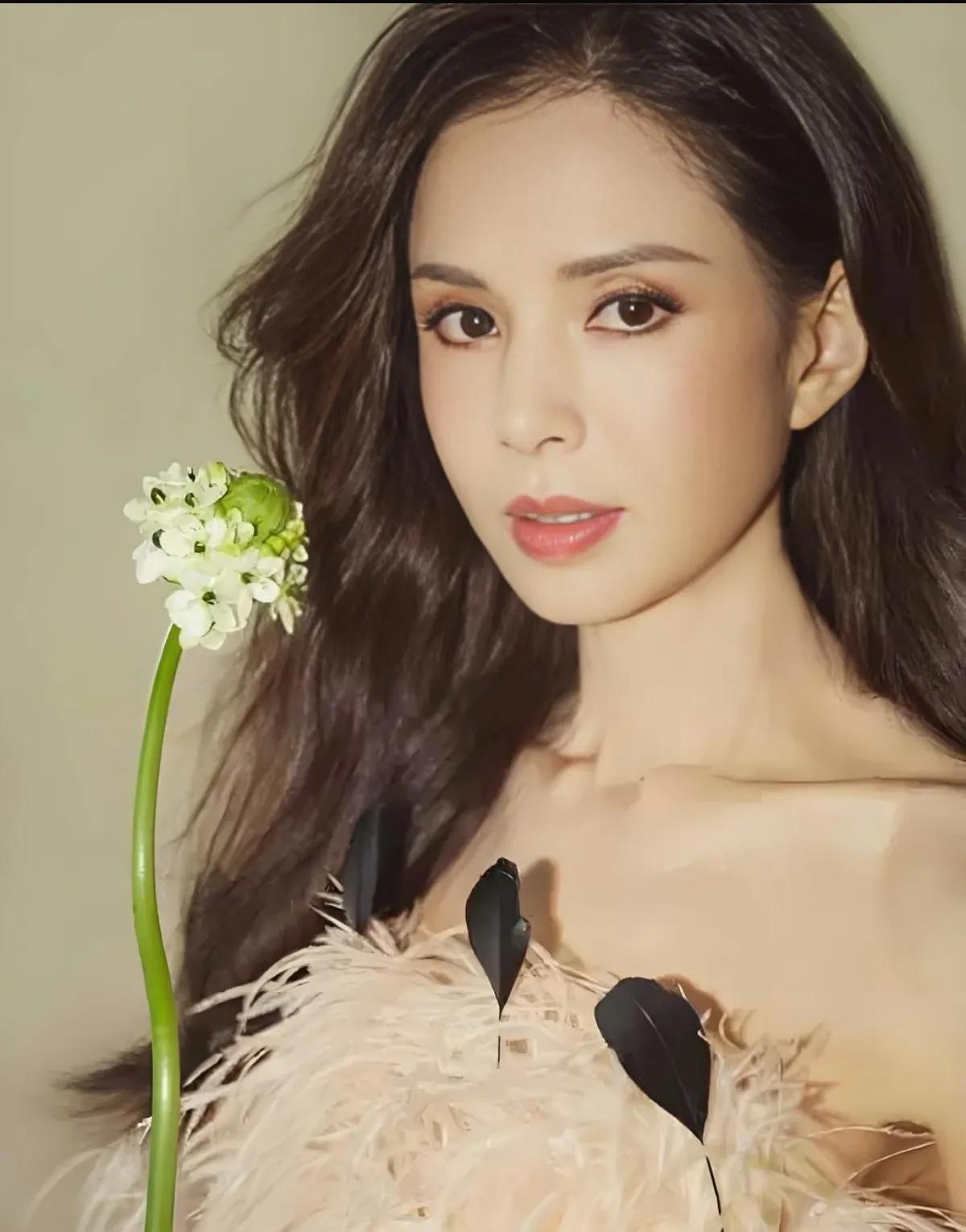 哪位女明星是单身_最美女演员至今未婚名单_资深女演员单身现状分析