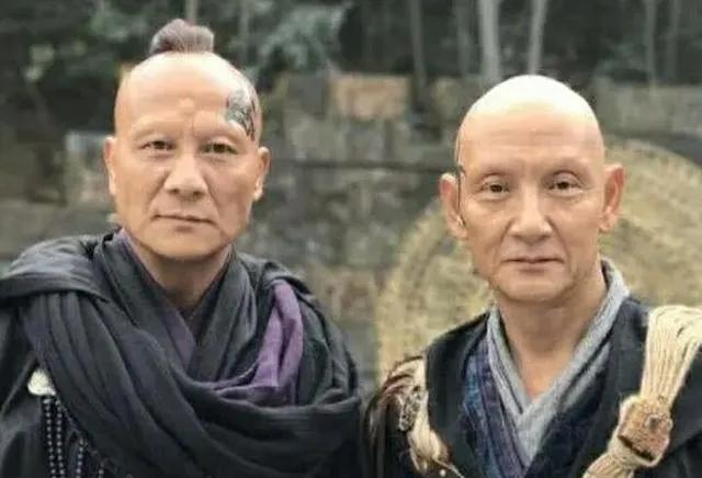 娱乐圈撞脸明星_娱乐圈长得很像的明星_佟丽娅董璇撞脸