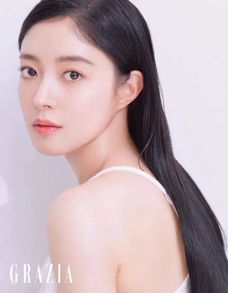 韩剧美女演员演技排行_大眼韩国女明星_2025韩国十大美女红星排名