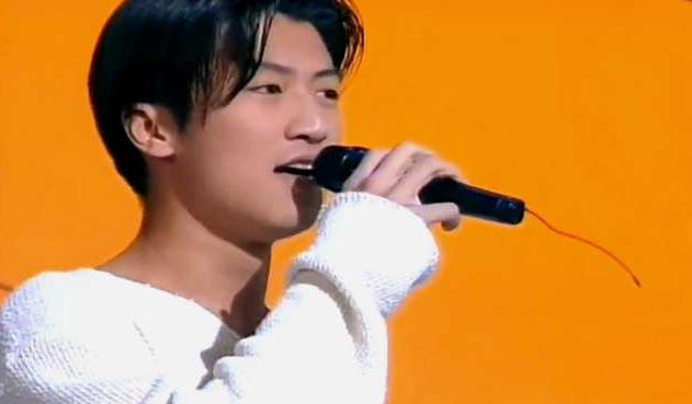 谢霆锋单亲家庭成长经历_谢霆锋父母离异_谢霆锋淡出娱乐圈