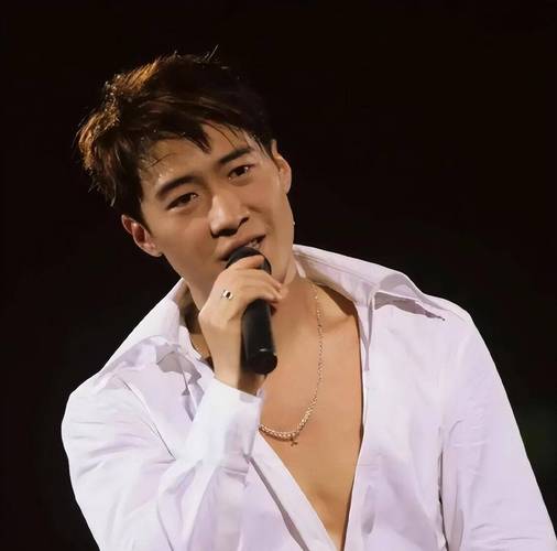 娱乐圈爆料黎明_黎明爆料圈娱乐圈大佬_黎明的娱乐公司