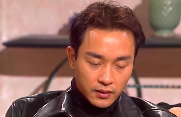 娱乐圈的灵异事件闹鬼_娱乐圈照片中灵异现象_娱乐圈照片事件